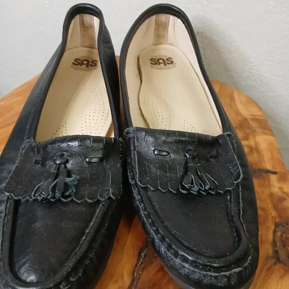 UEC SAS Black Leather Freetime Loafer Womens Slip On Comfort Shoe 7.5 M - Picture 1 of 8